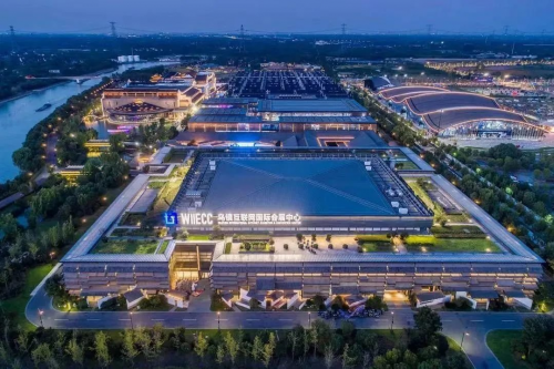 低空2024| “乌镇时间”，金旅“驰睿”再成“互联网之光”