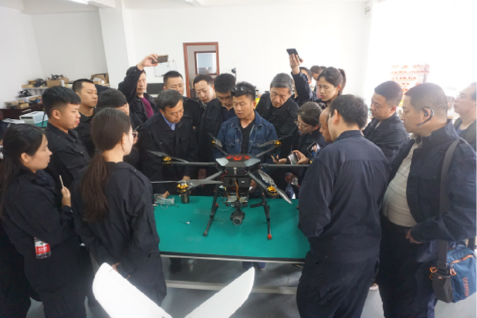 低空| 低空经济蓄势腾飞，无人机操作员需求激增百万，抢先考证